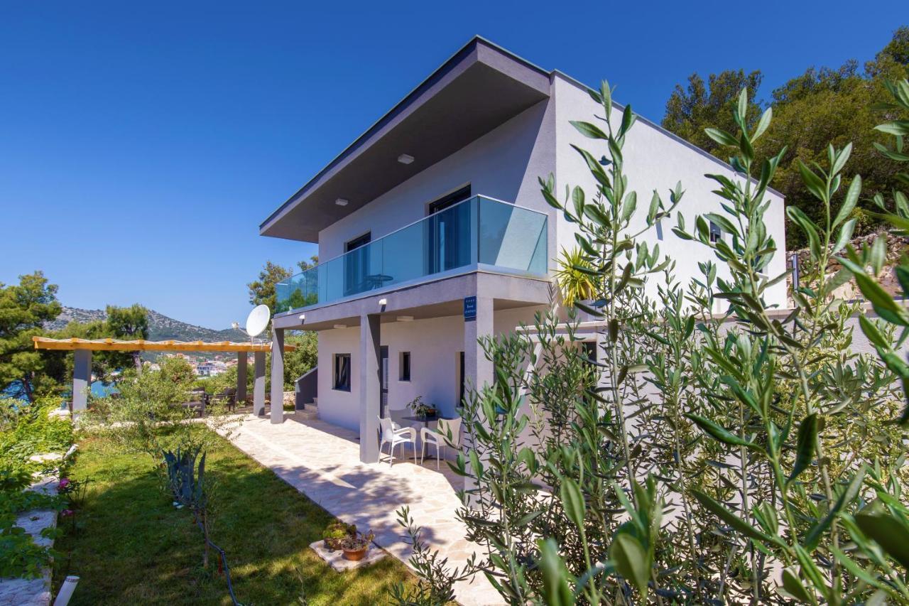 Villa Regina With Heated Pool And Sea View Маріна Екстер'єр фото